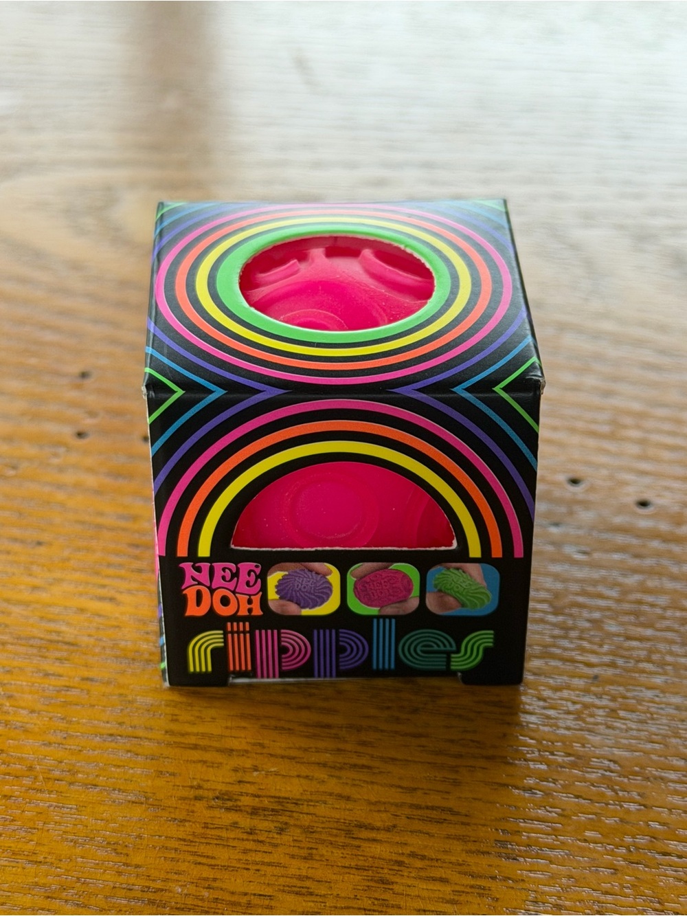 🔥 viral hot pink 💕 mini NeeDoh Ripples💕 brand new, authentic, in box!